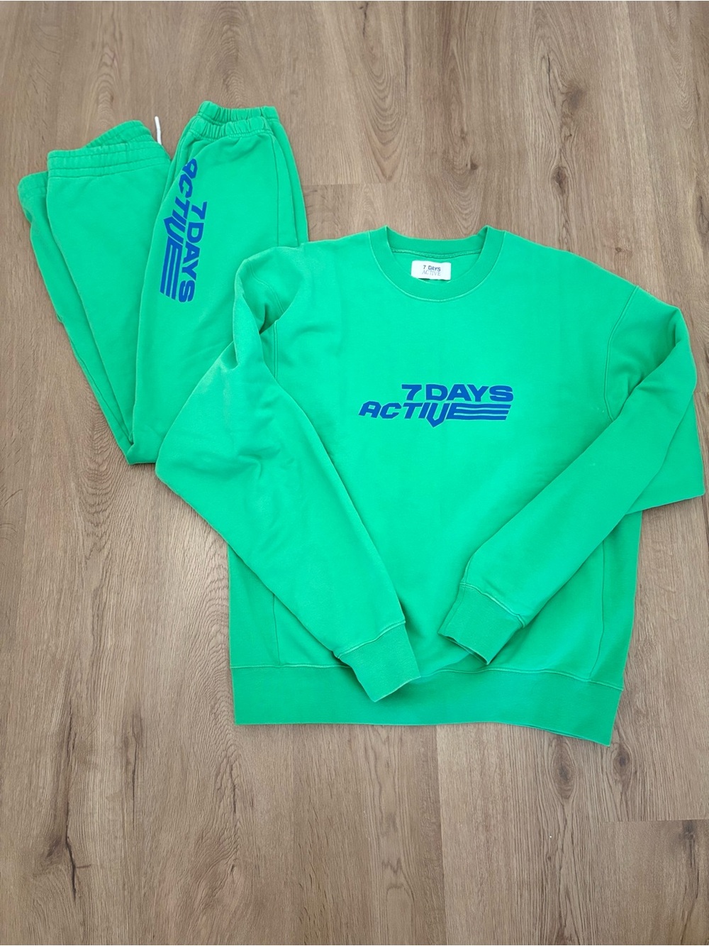 Green Women's Crewneck Sweatshirt